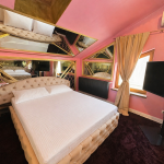Deluxe room PINK 10 cu jacuzzi